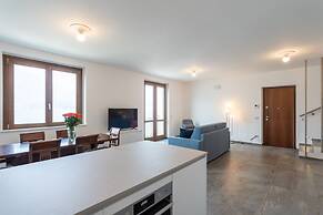 C0-e569-lbag97b2 - Dream Lake Apartment 2
