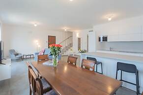 C0-e569-lbag97b2 - Dream Lake Apartment 2