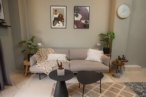 DeBlox living - Alhambra Apartments