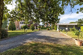 Nonna Bianca Farmhouse