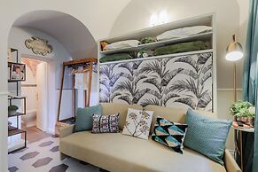 Busdraghi Studio Stylish at Via Fillungo