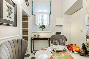 Busdraghi Studio Stylish at Via Fillungo