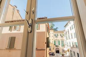 The Silk Thread the Luxury 3 Bedrooms Apartment