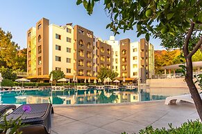 CAPRICE BEACH HOTEL