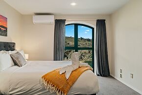 LAKEFRONT LIVING AT REMARKABLES - WEST