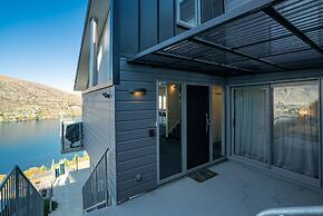 MODERN ALPINE LIVING SPECTACULAR VIEW