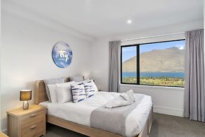 ALPINE LOFT WITH JAW-DROPPING VIEW