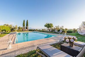 Tuscan Fizz Villa a Vineyards Retreat