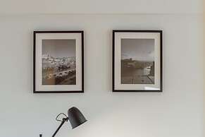 Legacy Oporto Design Apartment E by Vacationy