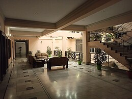 Hotel Centre Point
