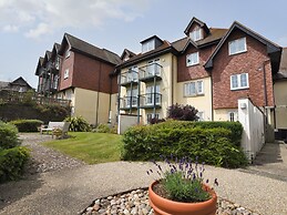 13 Buckfields
