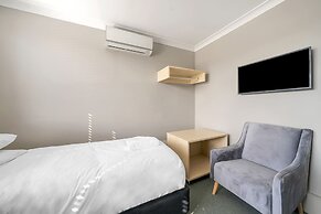 Illinois Hotel