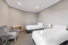 Illinois Hotel