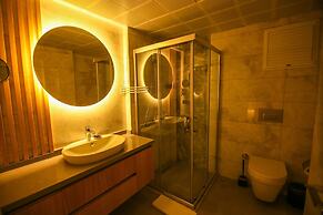 Krem Marin Suites