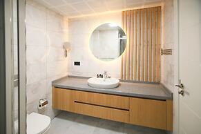 Krem Marin Suites
