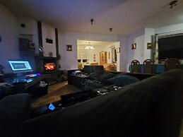 Villasleeps23-gaden-parking-partiesok-lake