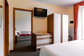 Hotel Des Alpes