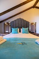 Poison Garden Suite & SPA