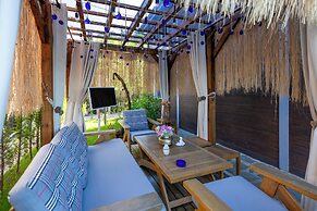 Poison Garden Suite & SPA
