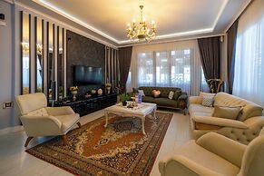 Poison Garden Suite & SPA