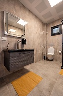 Poison Garden Suite & SPA