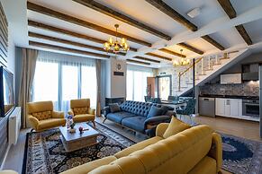 Poison Garden Suite & SPA
