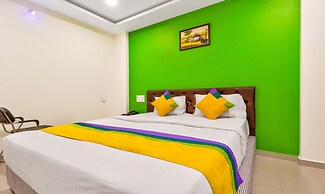 Itsy Hotels Carnival Inn