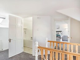 Lovely Villa 1 King 1 Double 4 Single 1bunk bed