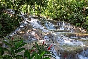 Sandals Dunns River  - Couples Only - All-inclusive