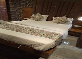 Hotel Lotus Villa