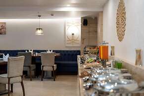 Cygnett Inn Paras