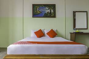 Collection O Ivory Hotel & Resort