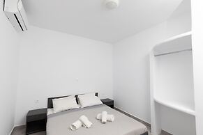 White Element