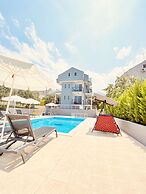 Platinum Apartments