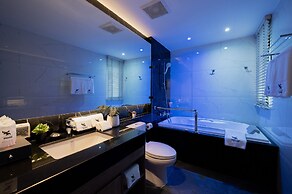 Moose Hotel Nimman
