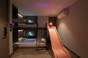 Moose Hotel Nimman