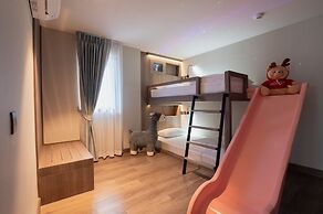 Moose Hotel Nimman