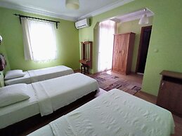 Nazar Hotel
