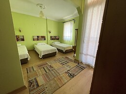 Nazar Hotel