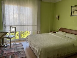 Nazar Hotel