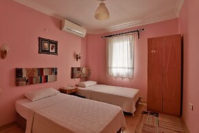 Nazar Hotel