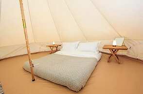 18 'izar' Bell Tent Glamping Anglesey