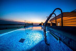 Crystal Holiday Residence