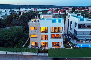 Crystal Holiday Residence