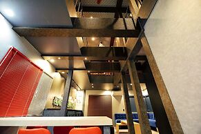 THE BEEHIVE AIOI