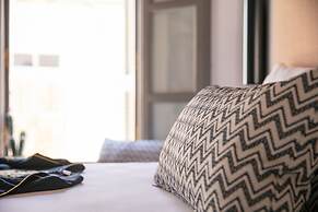 Gateway Suites
