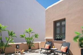 Gateway Suites
