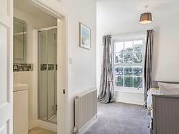 Lovely Villa 2 King 2 Singles 1double Sofa bed