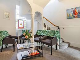 Lovely Villa 2 King 2 Singles 1double Sofa bed