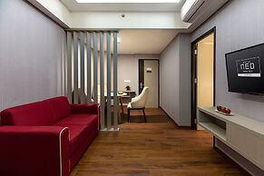 Hotel Neo Gading Solo